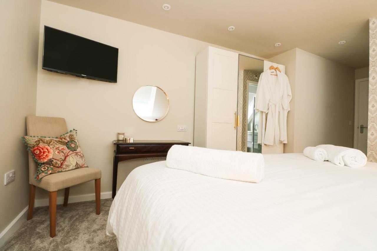 Robin'S Nest At The Shire Inn Camborne Ngoại thất bức ảnh